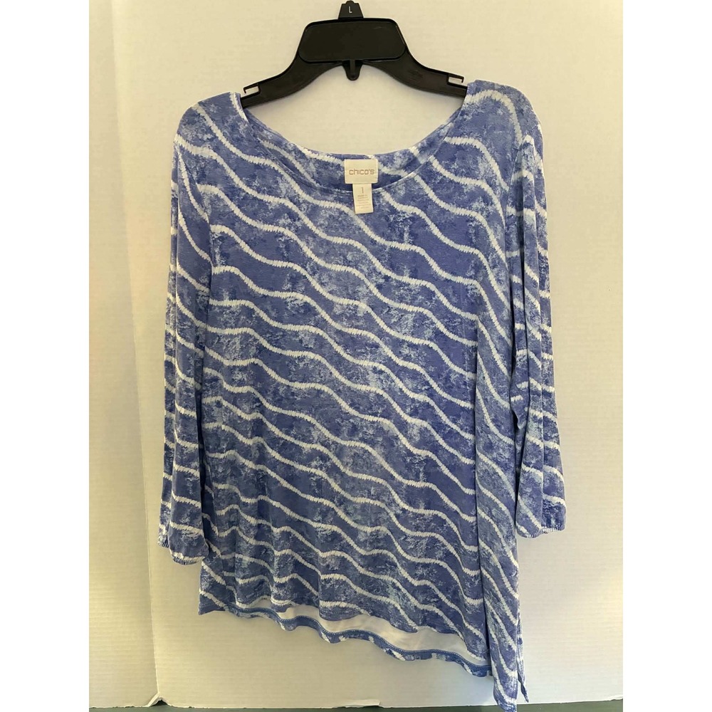 Chico's Top Womens 1 M Blue White Wavy Print Asymmetrical Hem Scoop Neck Artsy